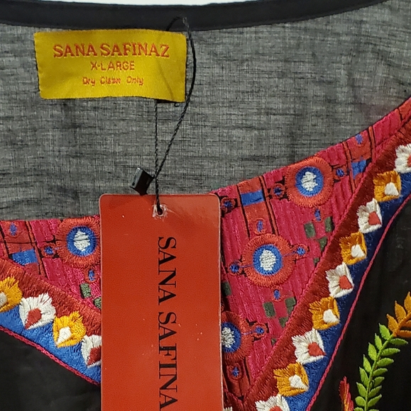 Pakistani Sana Safinaz Kurti - Picture 2 of 4